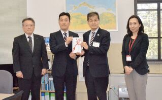 ほくぎん寄贈型SDGs私募債 に基づき，富山県に寄付を行いました